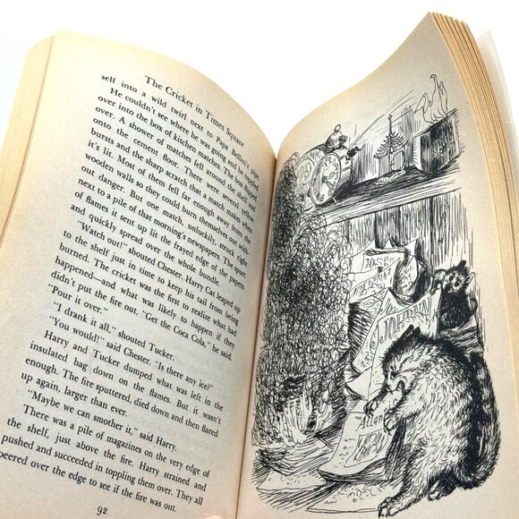 The Cricket in Times Square, Paperback by Selden, George / ISBN 0440415632 - Picture 8 of 8